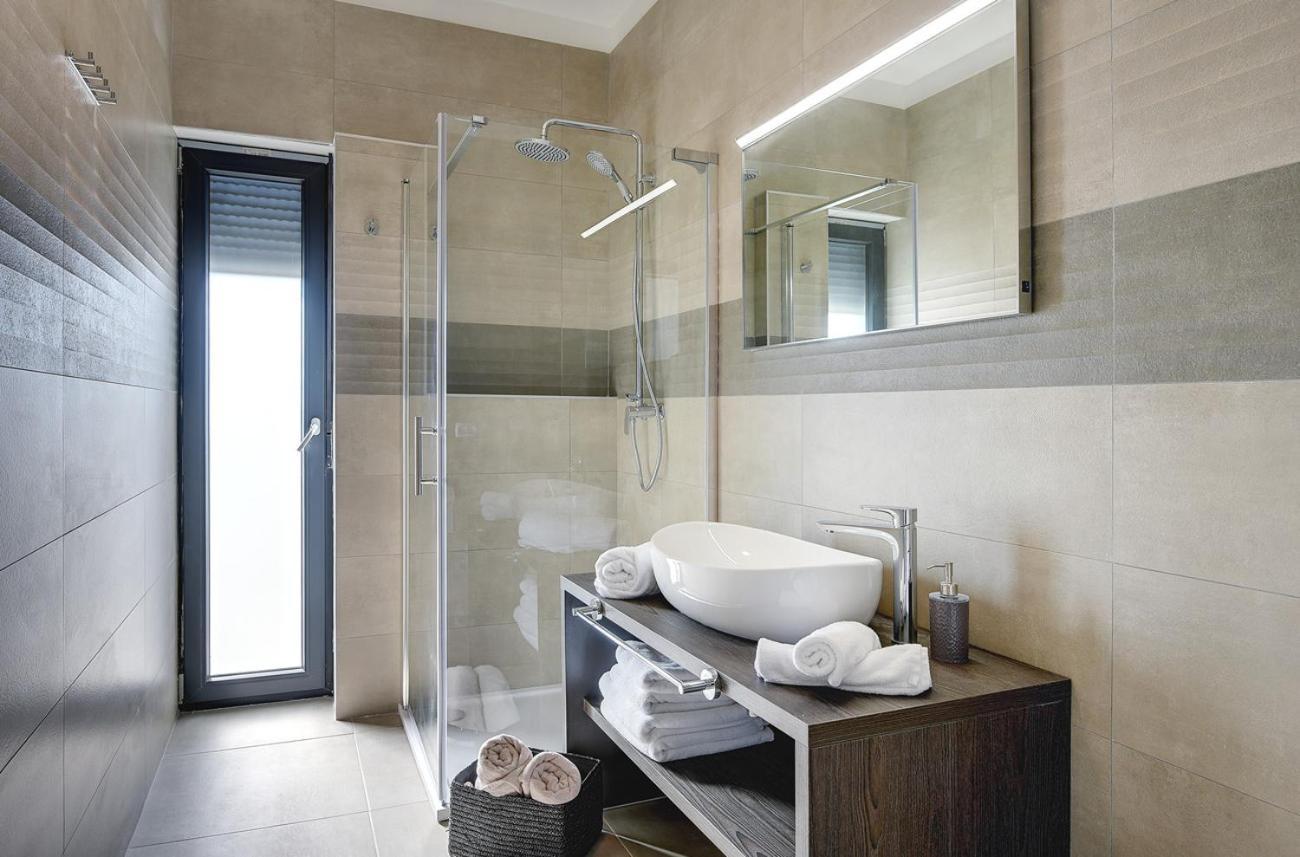 Villa Ula In Pula With Heated Pool And Sauna Zewnętrze zdjęcie