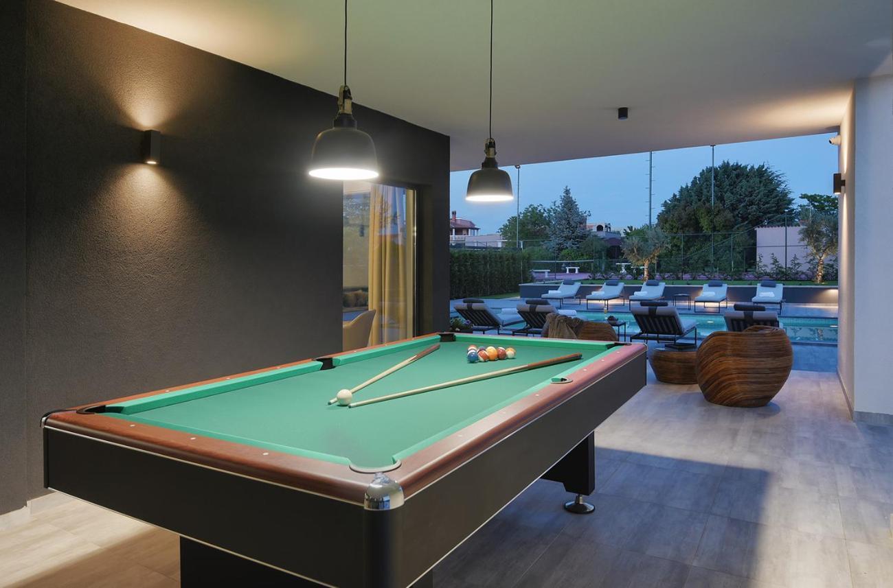 Villa Ula In Pula With Heated Pool And Sauna Zewnętrze zdjęcie