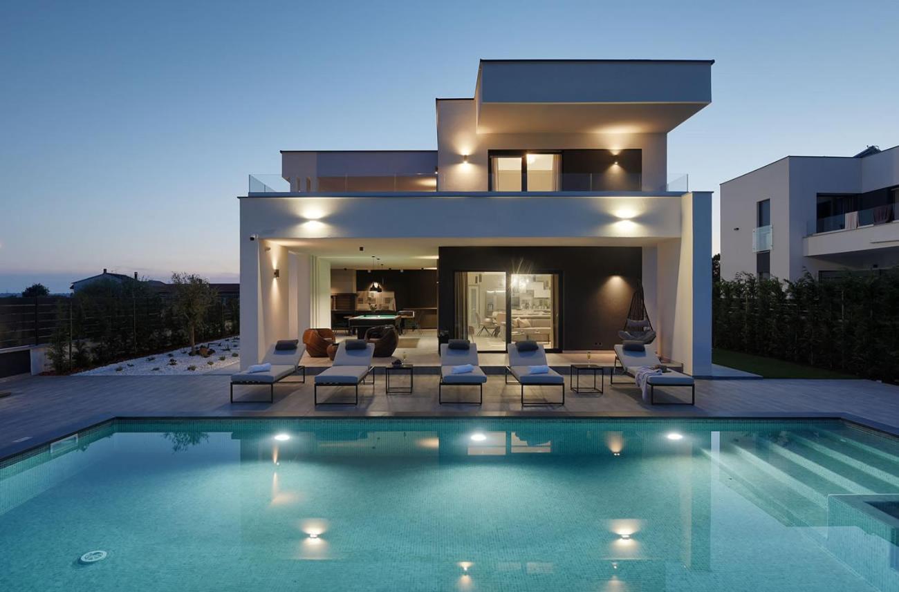 Villa Ula In Pula With Heated Pool And Sauna Zewnętrze zdjęcie