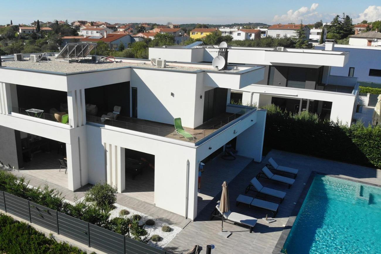 Villa Ula In Pula With Heated Pool And Sauna Zewnętrze zdjęcie